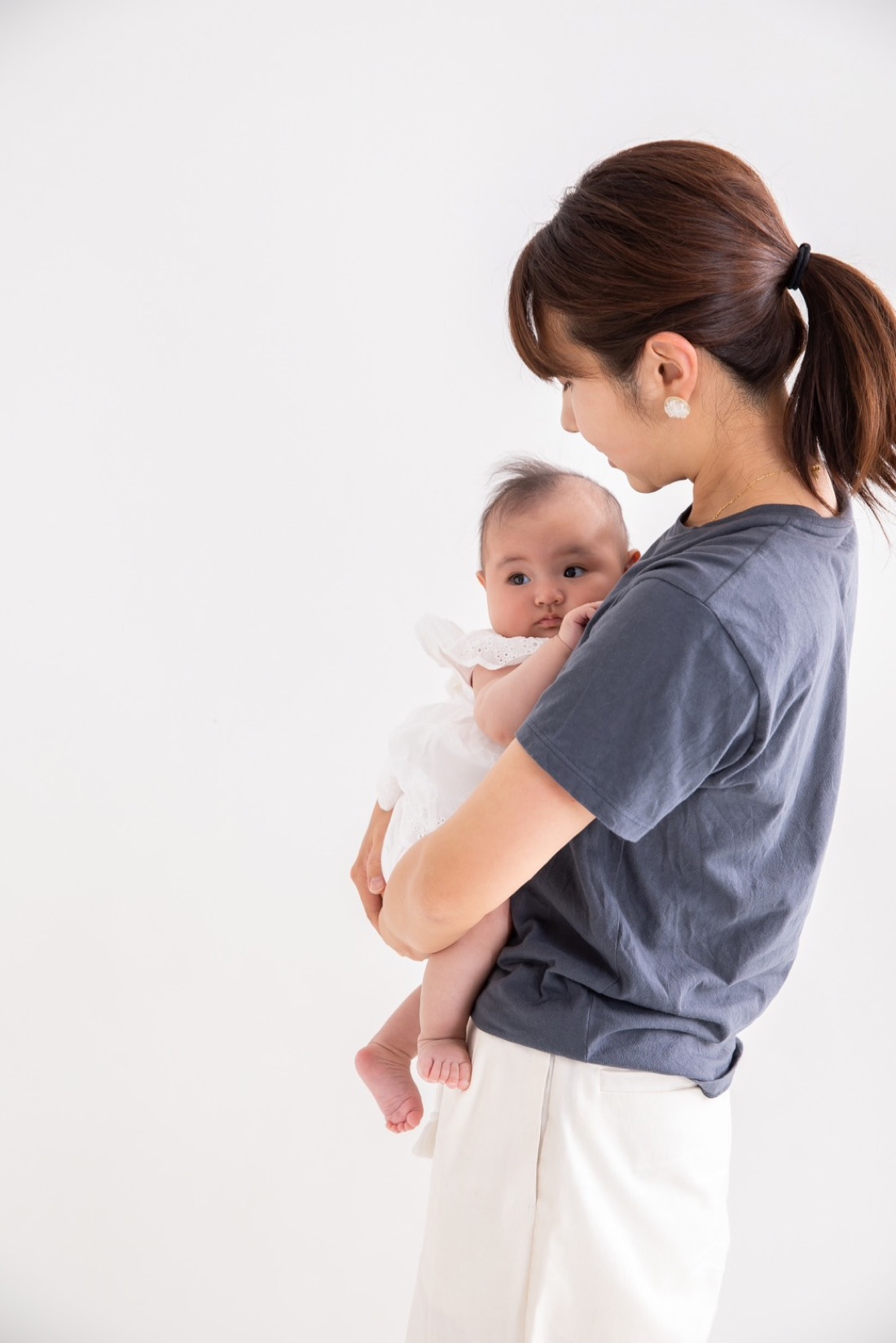 外出中の女性
